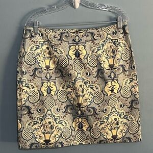 SELLING TALBOTS MINI SKIRT SIZE 16 FLORAL COLOR EXCELLENT CONDITION..